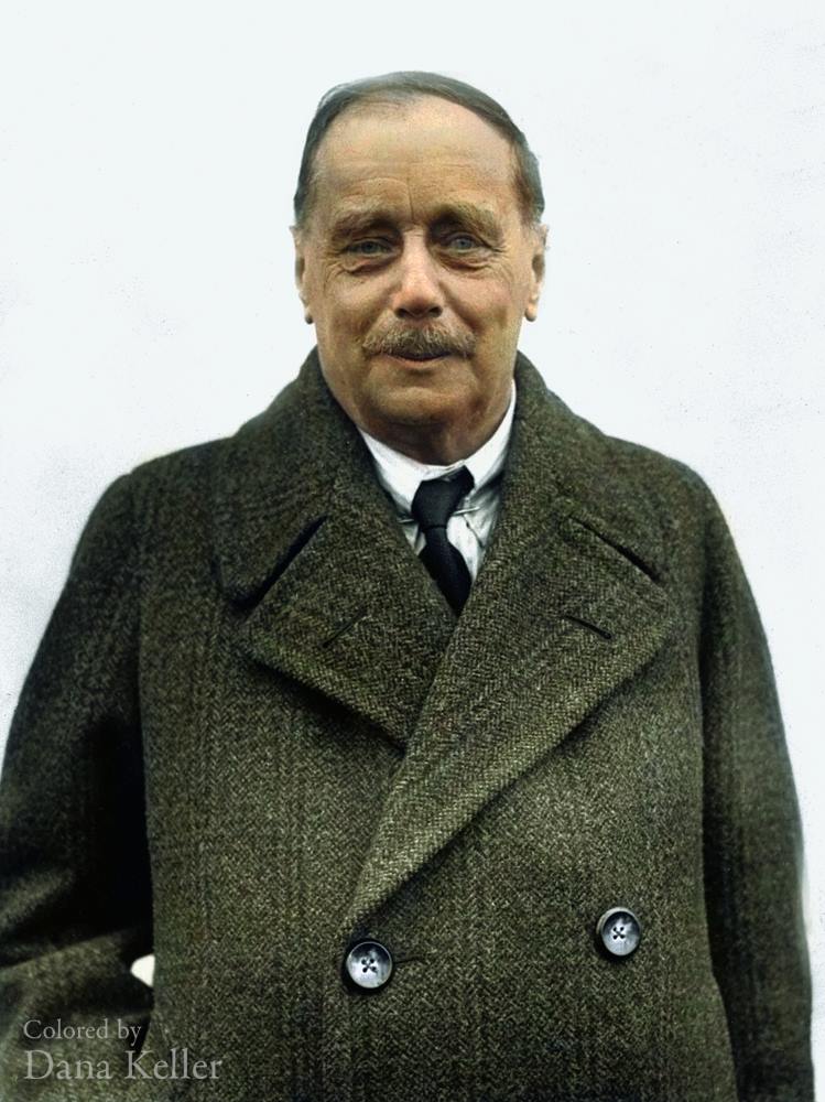 HG Wells colorized photo