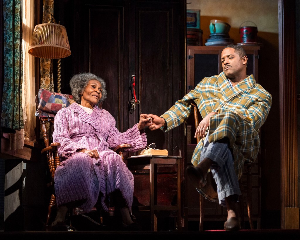 Cicely Tyson and Blair Underwood in THE TRIP TO BOUNTIFUL