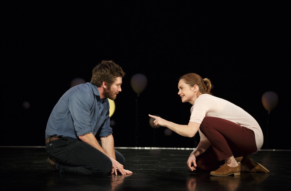 Jake Gyllenhaal and Ruth Wilson in Nick Paynes Contstellations