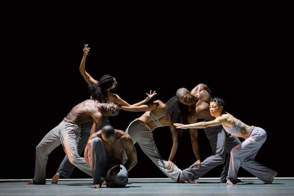 Alvin Ailey American Dance Theatre Photo by Paul Kolnick