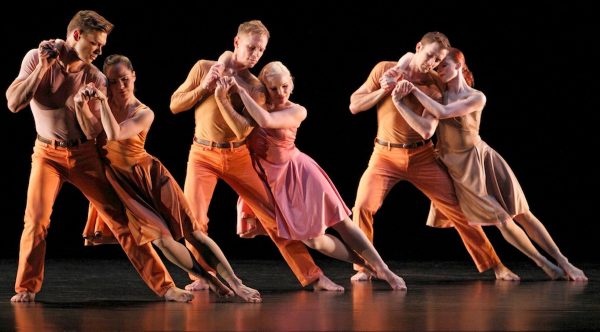 Paul Taylor Dance Company Photo by Paul B Goode