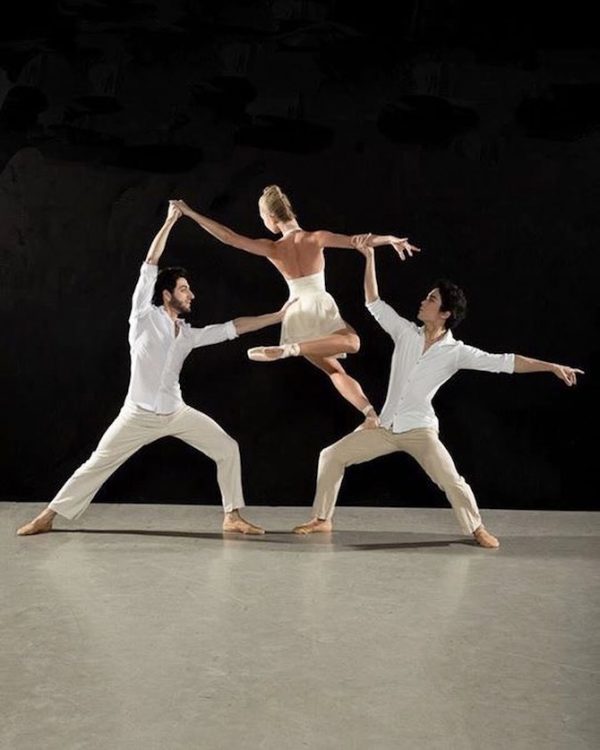 Los Angeles Ballet's Tigran Sargsyan, Bianca Bulle & Kenta Shimizu. Photo by Reed Hutchinson.