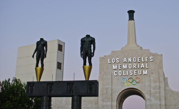 Los_Angeles_Memorial_Coliseum_(8089345699)
