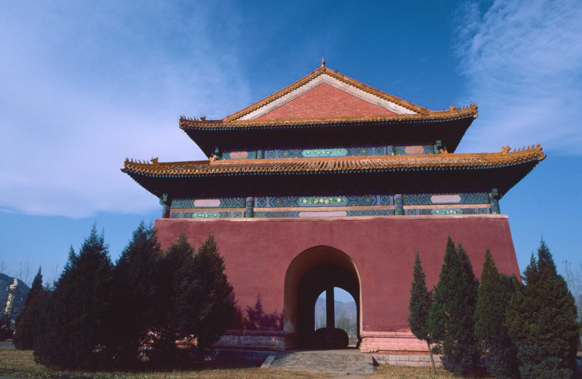 Ming Tombs, Great Red Gate (c) Elisa Leonelli