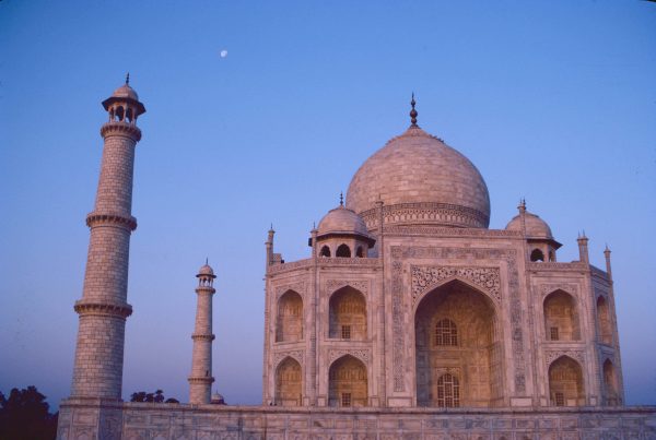  Taj Mahal-Agra, India © Elisa Leonelli 1984