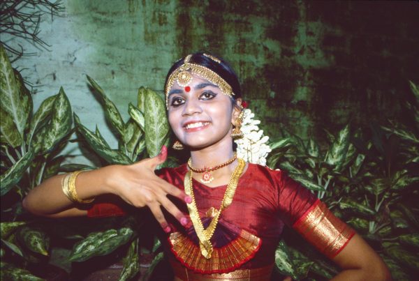  Young dancer-Madras, India-©-Elisa Leonelli 1984