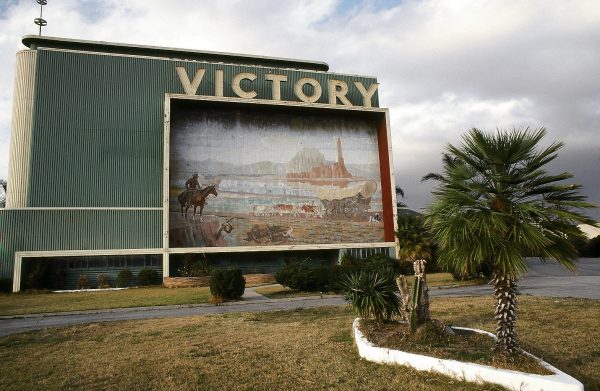 Victory Drive-In. North Hollywood (c) Elisa Leonelli 1978