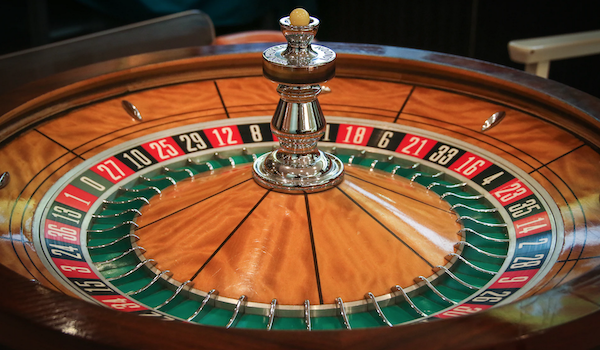 What Is The Difference Between An American Roulette Wheel And A European Roulette Wheel